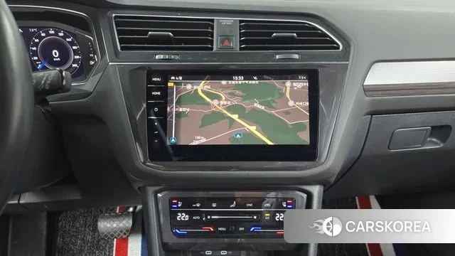 Volkswagen Tiguan Allspace 2023 Белый из Кореи, фото 5