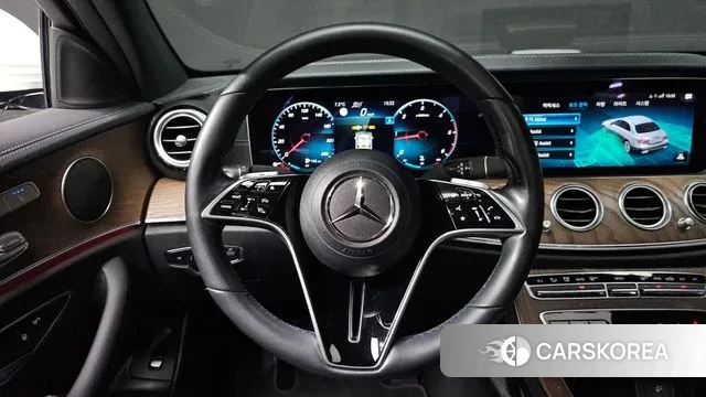 Mercedes-Benz E-Class W213 2021 Белый из Кореи, фото 5