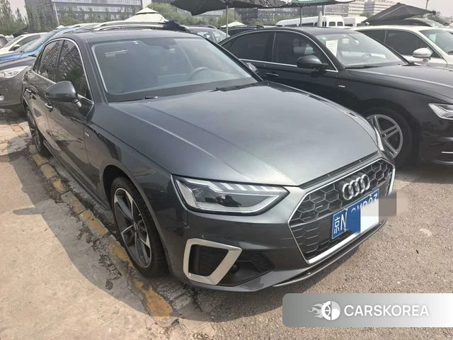 Audi A4L 2021 Темно-серый из Китая, фото 5