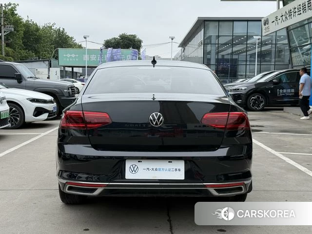 Volkswagen Magotan 2022 Черный из Китая, фото 5