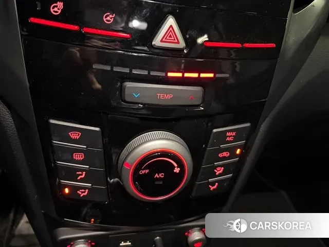 Ssangyong Tivoli Armor 2018 Белый из Кореи, фото 5