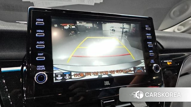 Toyota Camry (XV70) 2024 Серебристо-серый из Кореи, фото 5