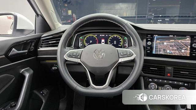 Volkswagen 7th Generation of Jetta 2024 Белый из Кореи, фото 5