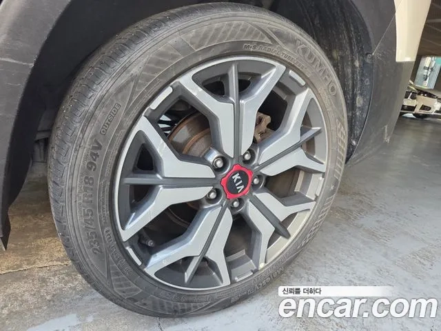 Kia Seltos 2020 Белый из Кореи, фото 5