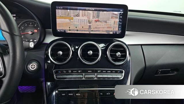 Mercedes-Benz C-Class W205 2019 Белый из Кореи, фото 5