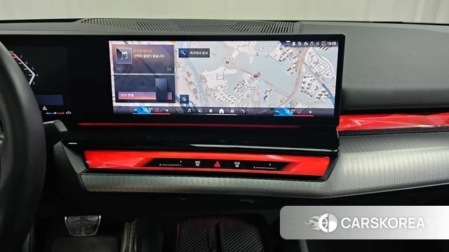 BMW 5 Series (G60) 2024 Белый из Кореи, фото 5