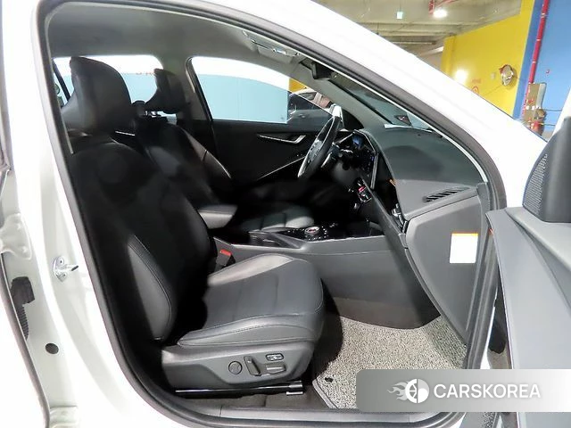 Kia Di All New Niro EV 2023 Белый из Кореи, фото 5