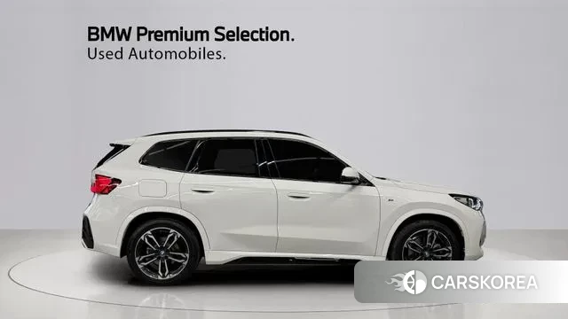 BMW iX1 (U11) 2023 Белый из Кореи, фото 5