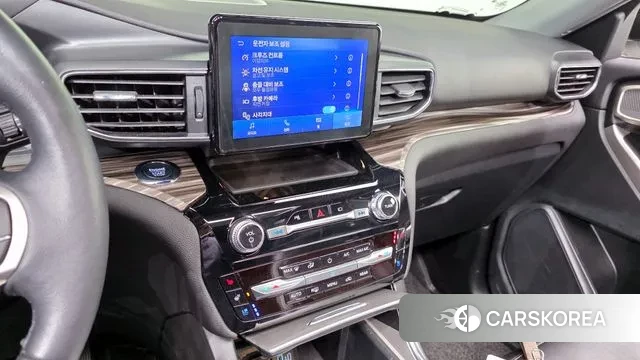 Ford Explorer 6th Generation 2023 Белый из Кореи, фото 5