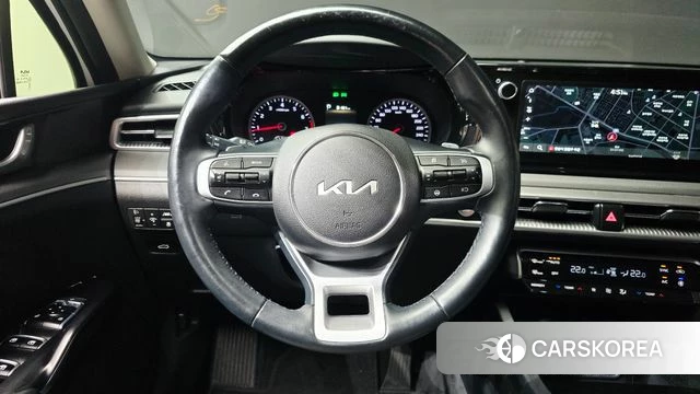Kia K5 3rd generation 2023 Белый из Кореи, фото 5
