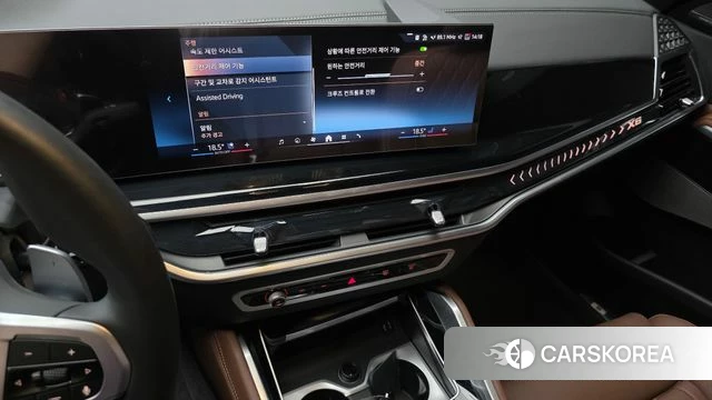BMW X6 (G06) 2025 Светло-серебряный цвет из Кореи, фото 5