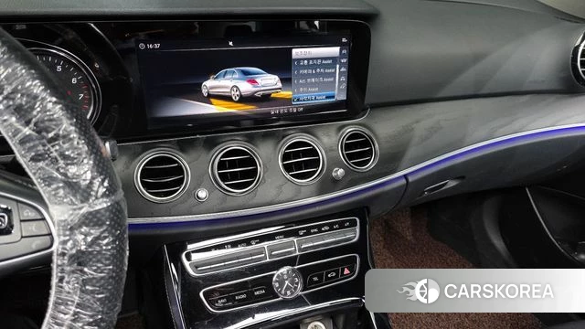 Mercedes-Benz E-Class W213 2018 Белый из Кореи, фото 5