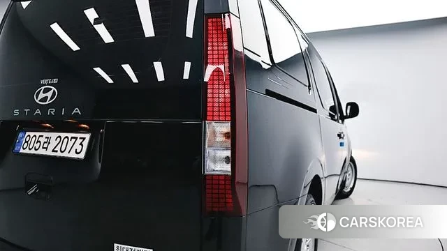 Hyundai Staria 2024 Черный из Кореи, фото 5