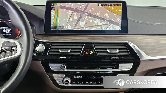 BMW 5 Series (G30) 2021 Черный из Кореи, фото 5