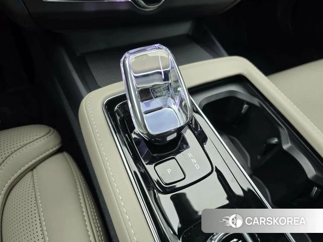 Volvo S90 2025 Белый из Кореи, фото 5