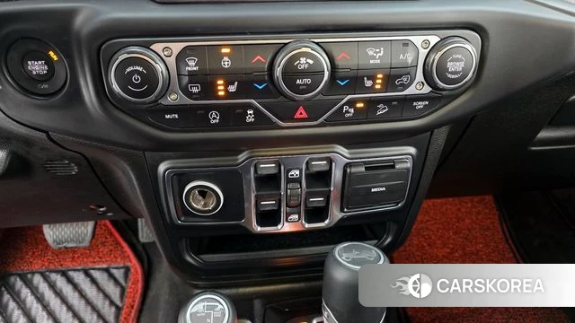 Jeep Wrangler (JL) 2019 Белый из Кореи, фото 5