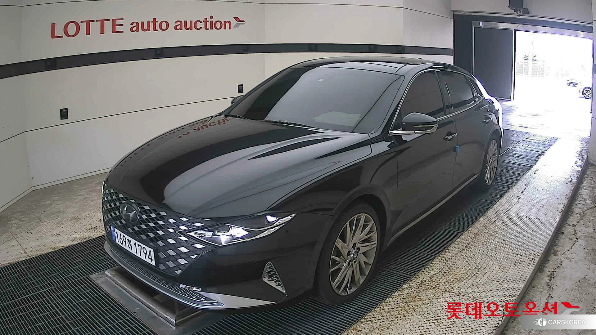 Hyundai Grandeur 2022 Midnight Black Pearl из Кореи, фото 5