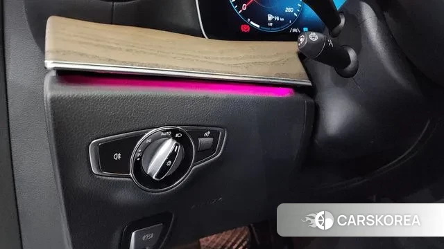 Mercedes-Benz E-Class W213 2022 Черный из Кореи, фото 5