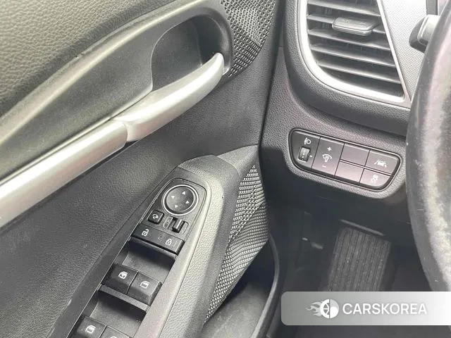 Kia Seltos 2019 Белый из Кореи, фото 5