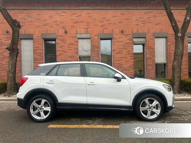 Audi Q2L 2024 Белый из Китая, фото 5
