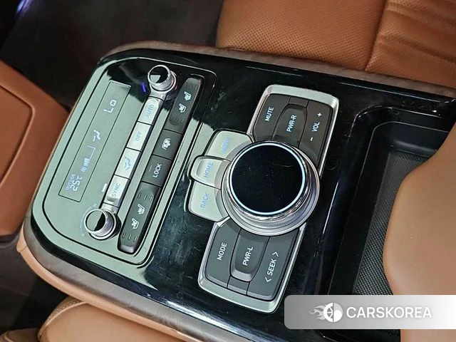 Genesis G90 2019 Коричневый из Кореи, фото 5
