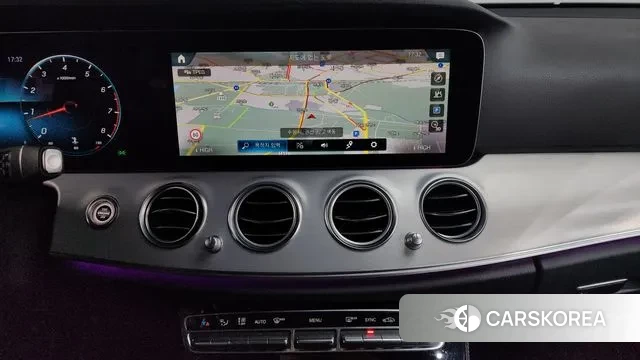 Mercedes-Benz E-Class W213 2021 Белый из Кореи, фото 5