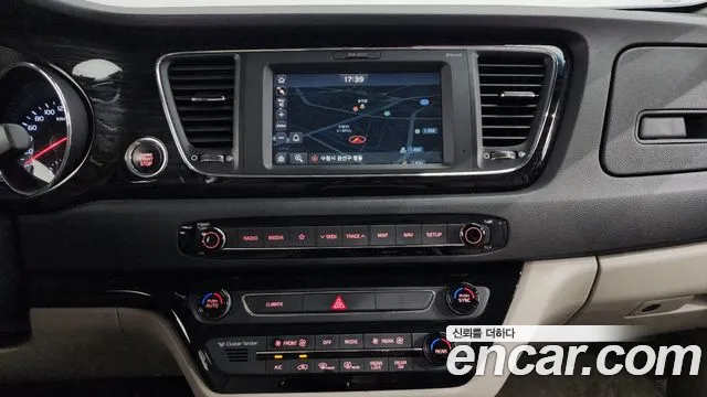 Kia The New Carnival 2018 Белый из Кореи, фото 5