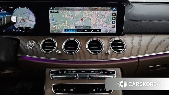 Mercedes-Benz E-Class W213 2021 Белый из Кореи, фото 5