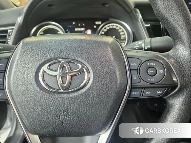 Toyota Camry (XV70) 2023 Серебряный из Кореи, фото 5