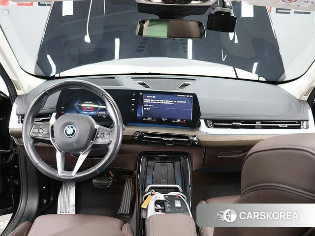 BMW iX1 (U11) 2023 Черный из Кореи, фото 5