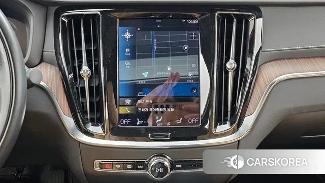 Volvo S60 3rd generation 2021 Серый из Кореи, фото 5