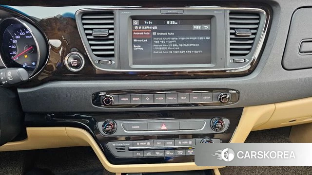 Kia The New Carnival 2019 Белый из Кореи, фото 5