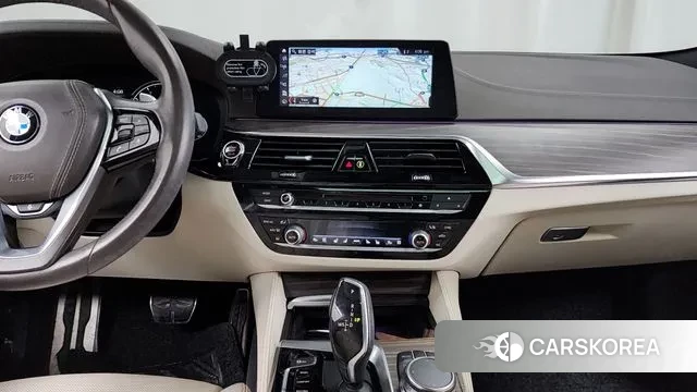 BMW 5 Series (G30) 2018 Серый из Кореи, фото 5