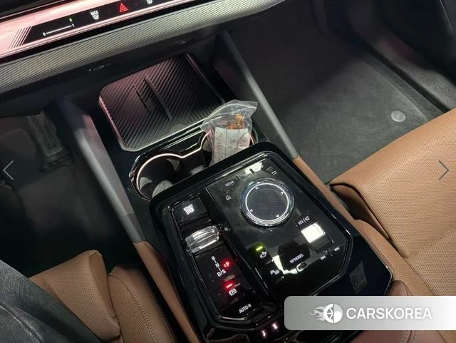 BMW 5 Series (G60) 2026 Черный из Кореи, фото 5