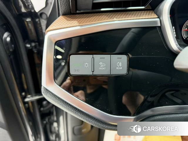 Audi Q3 2022 Темно-серый из Китая, фото 5