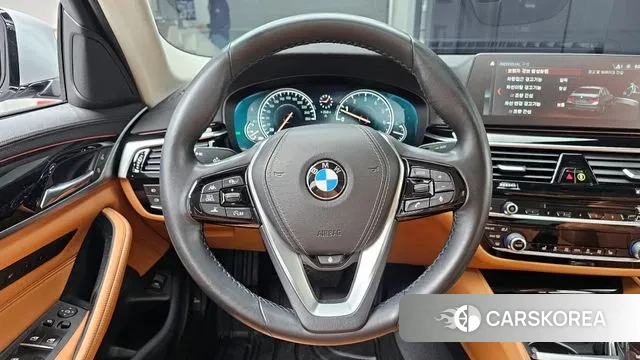 BMW 5 Series (G30) 2018 Серебряный из Кореи, фото 5