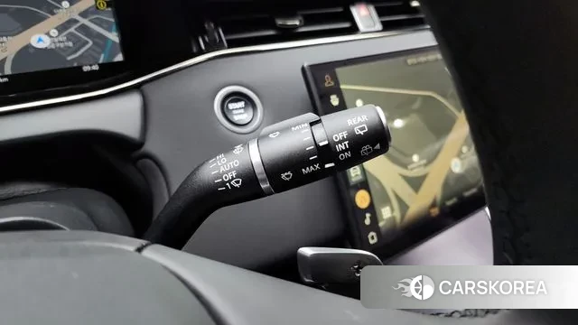 Land Rover Range Rover Evoque 2nd Generation 2024 Серебряный из Кореи, фото 5