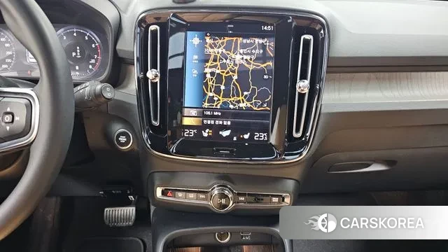 Volvo XC40 2021 Белый из Кореи, фото 5