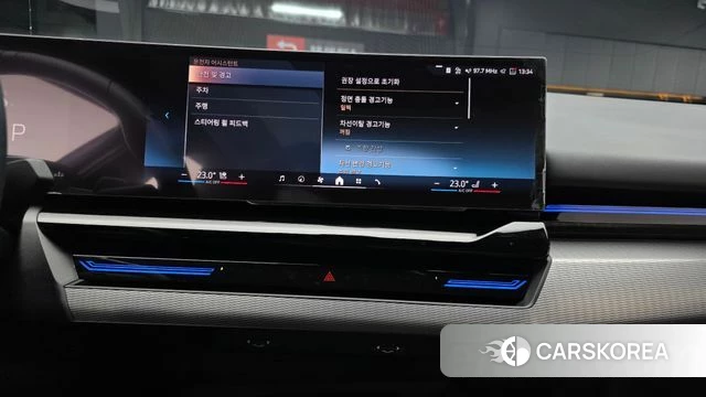 BMW 5 Series (G60) 2024 Белый из Кореи, фото 5