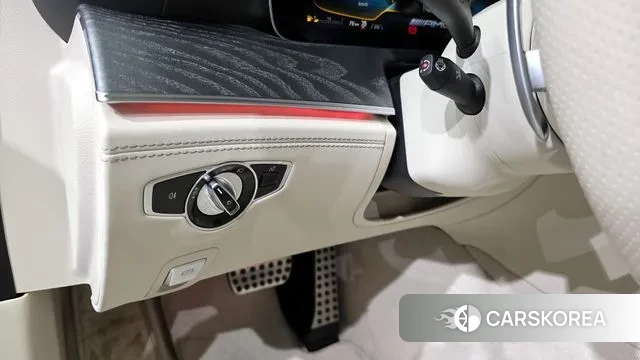 Mercedes-Benz AMG GT 2023 Черный из Кореи, фото 5