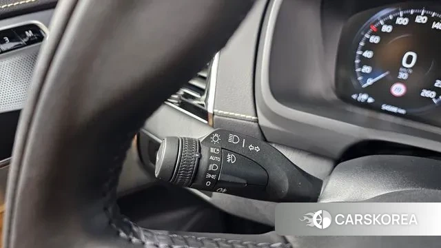 Volvo XC90 second Generation 2022 Белый из Кореи, фото 5