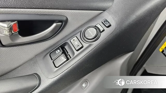 Hyundai The New Grand Starex 2019 Белый из Кореи, фото 5