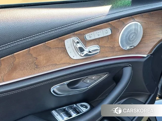 Mercedes-Benz E-Class W213 2020 Черный из Кореи, фото 5