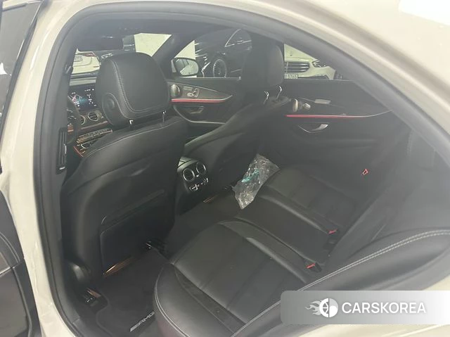 Mercedes-Benz E-Class W213 2022 Белый из Кореи, фото 5