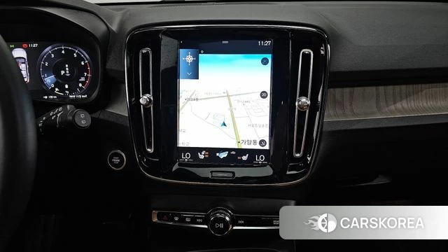 Volvo XC40 2022 Черный из Кореи, фото 5