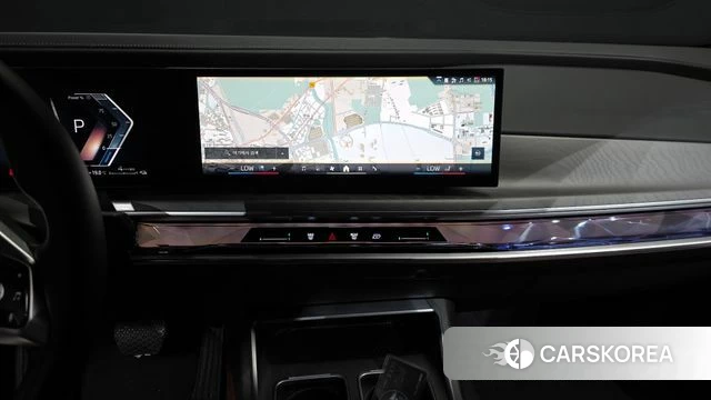 BMW 7 Series (G70) 2025 Белый из Кореи, фото 5