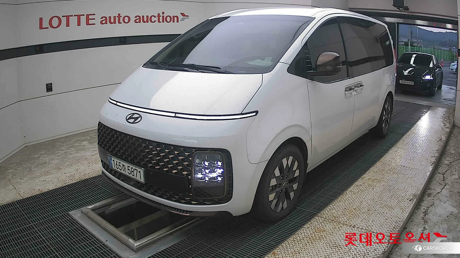 Hyundai Staria Lounge 2022 Белый из Кореи, фото 5