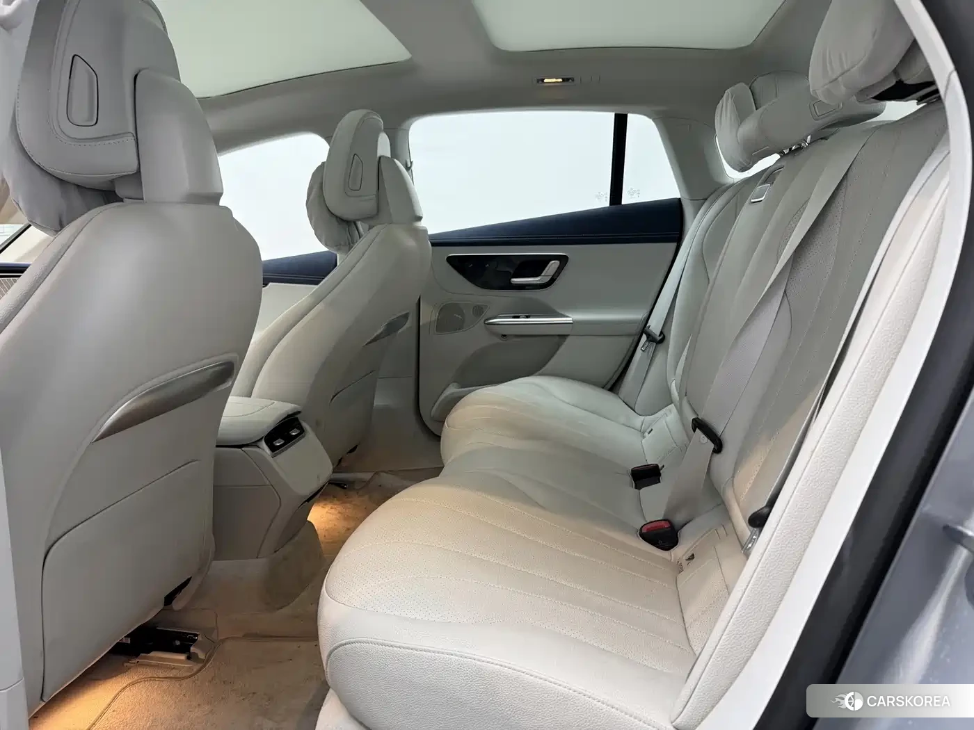 Mercedes-Benz EQE 2025 Silver/gray из Китая, фото 5