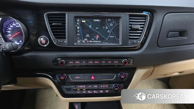 Kia The New Carnival 2019 Белый из Кореи, фото 5