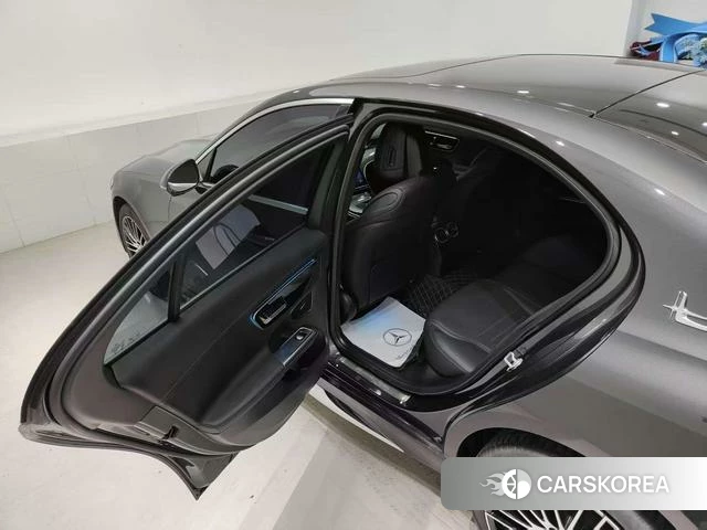 Mercedes-Benz Class C 2024 Темно-серый из Китая, фото 5